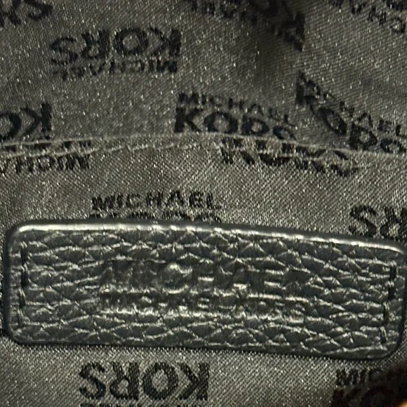 Michael Kors Black Pebbled Leather Shoulder Bag Removable Strap MK Logo - Picture 4 of 11